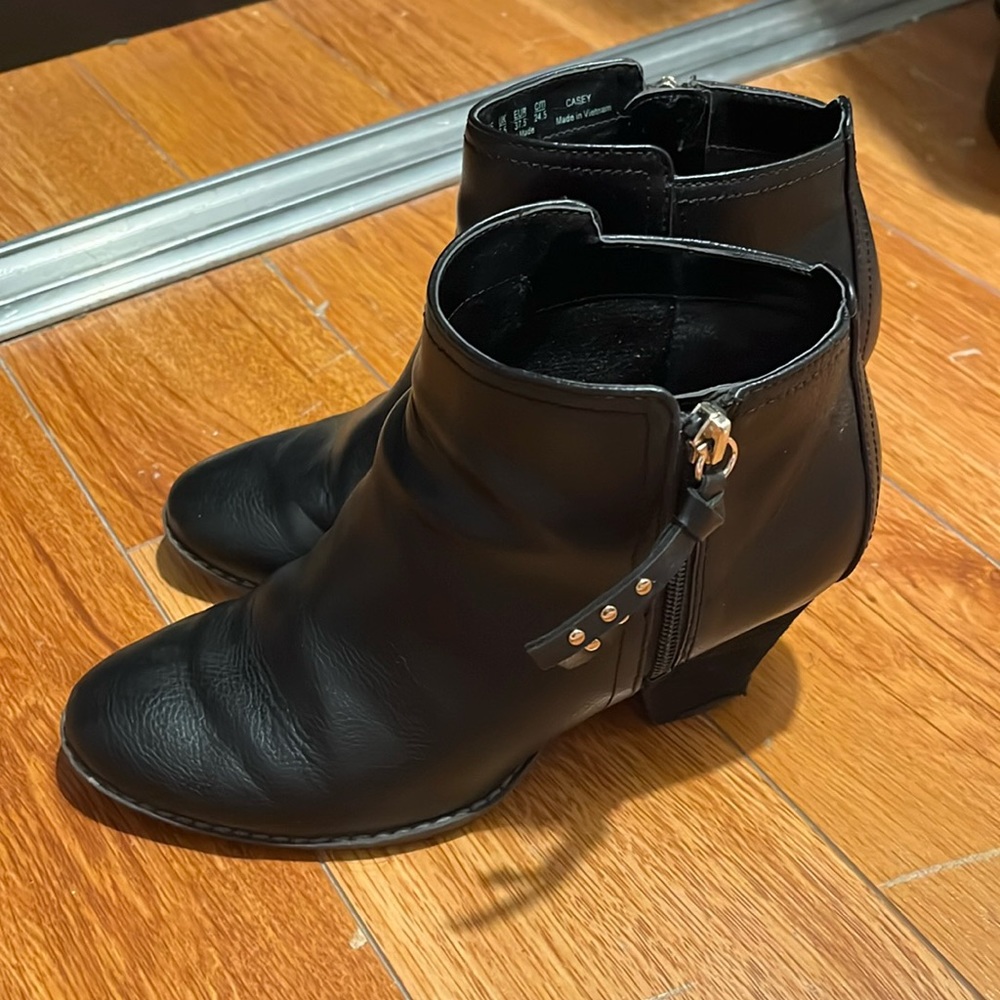 Women’s 7.5 Dr Sholls Black Boots